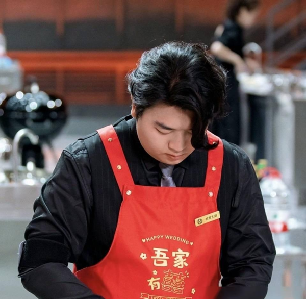 易配资 全红婵哥哥被淘汰后硬刚评委，央媒发声：别搞非此即彼那一套！
